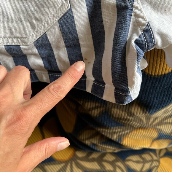 Solid and Stripe denim shorts - Picture 9 of 10